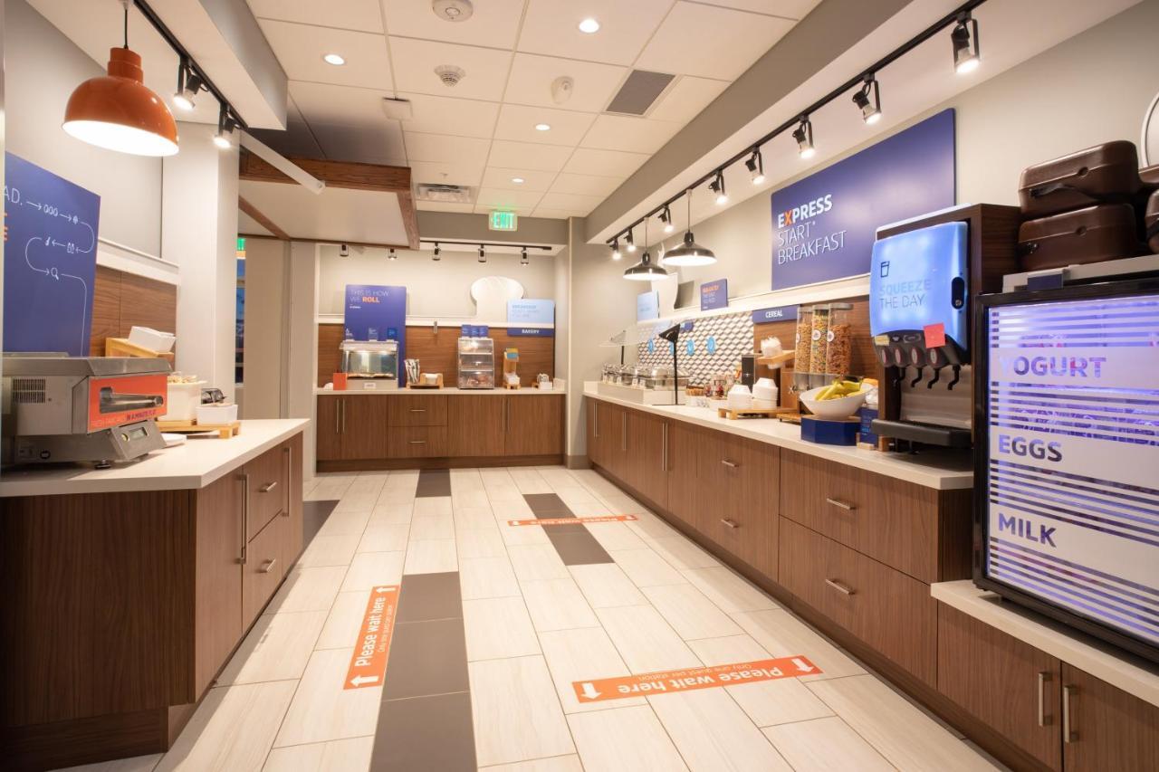 Holiday Inn Express & Suites - Goodland I-70 By Ihg Buitenkant foto